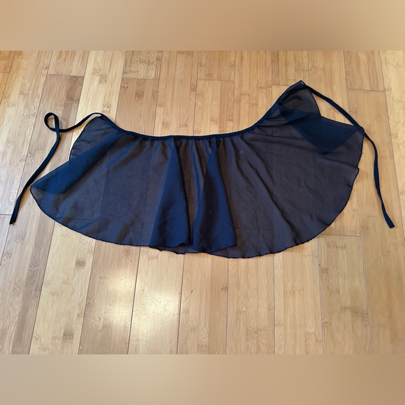 Set of four ballet wrap skirts, capezio, mirella, and amazon - Picture 2 of 7